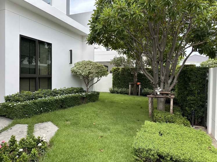House with Shared Pool in Bangnatrad 